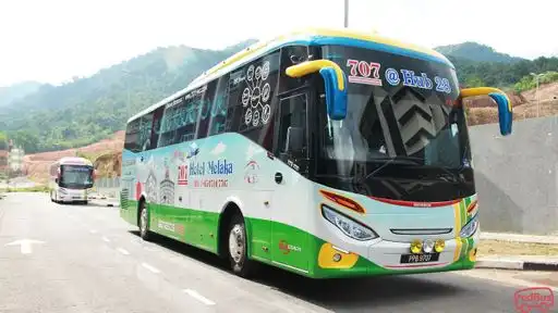 malacca singapore bus